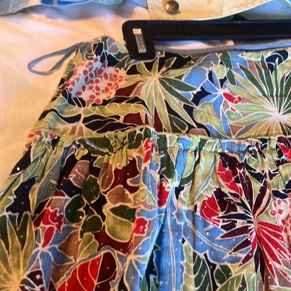 Tommy Bahama outfit, skirt, T-shirt, and jacket - Picture 3 of 9